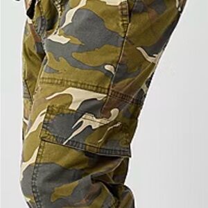 Thereabouts Pull On Camouflage Boys Straight Cargo Pants Size XXS 4/5